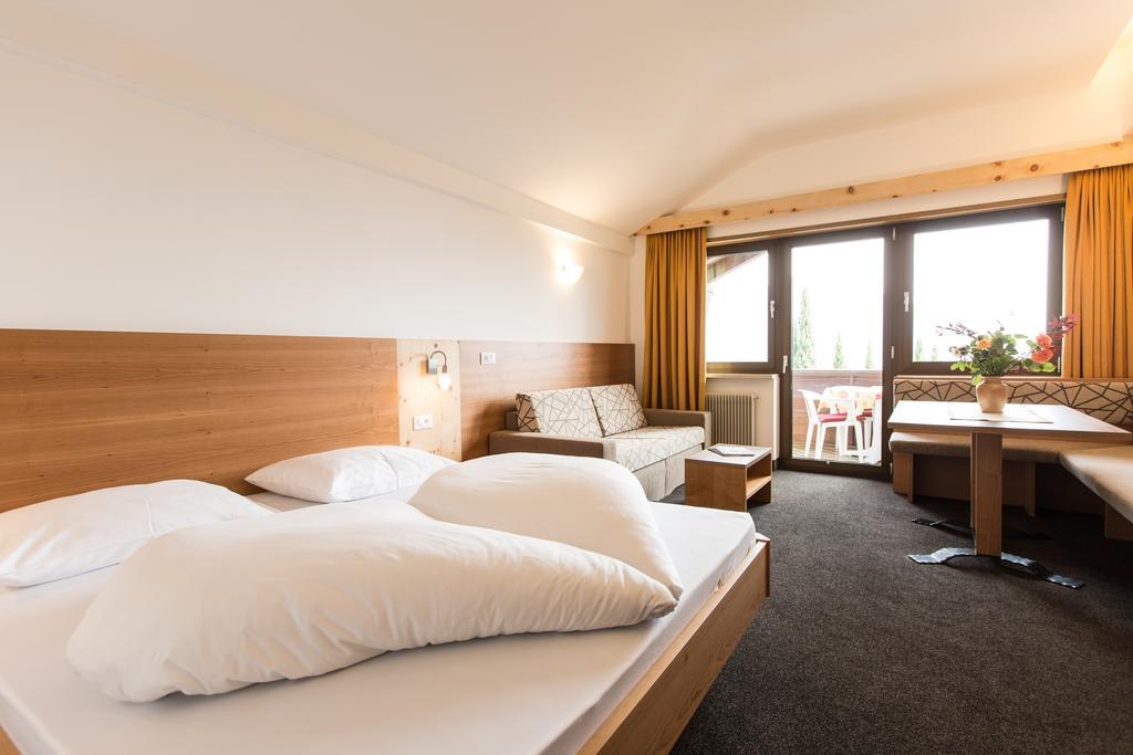 Hotel Appartement Inge Tirol Buitenkant foto