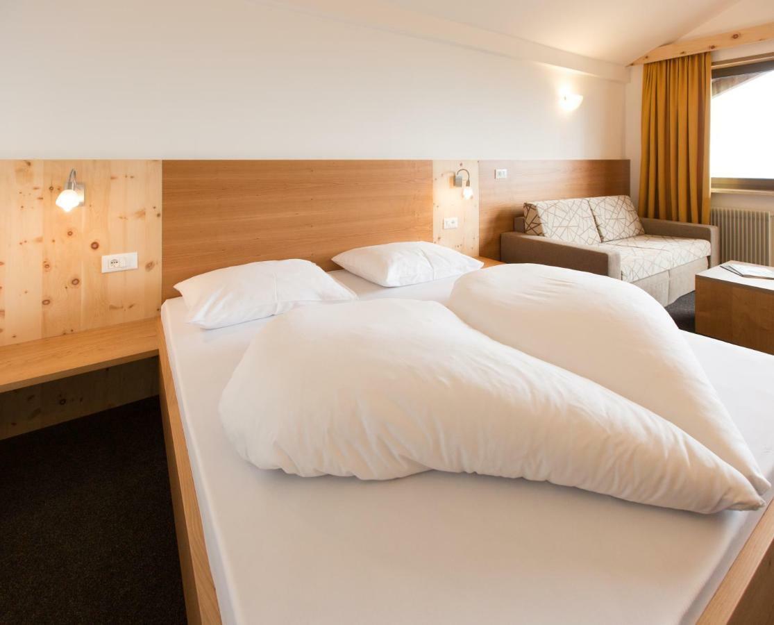 Hotel Appartement Inge Tirol Buitenkant foto